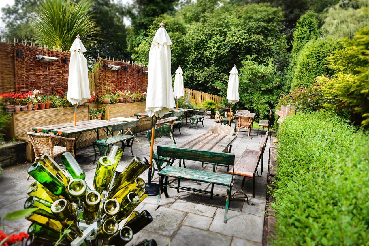 Roebuck Inn Mobberley Exterior foto